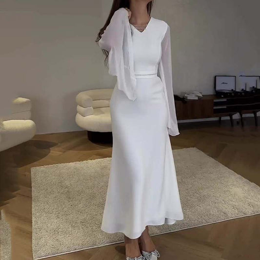 Rochie albă elegantă pentru femei cu mâneci clopot